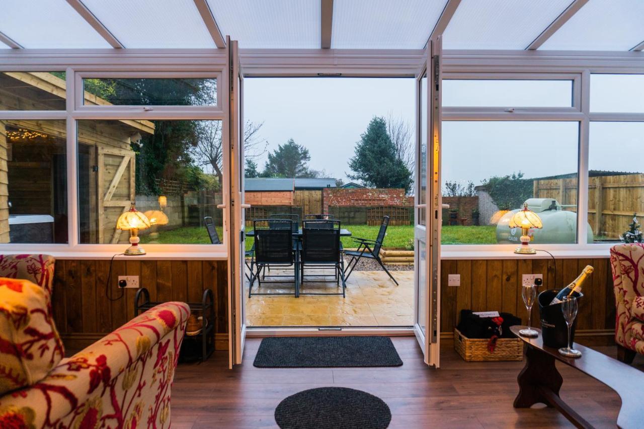 Hot Tub Pet Friendly Luxury Cosy Cottage, Near Withernsea And Patrington Welwick Εξωτερικό φωτογραφία